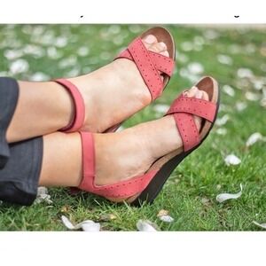 Naot Wand Sandals Womens 10 Brick Red Nubuck Leather Wedge Walking Comfort EUC